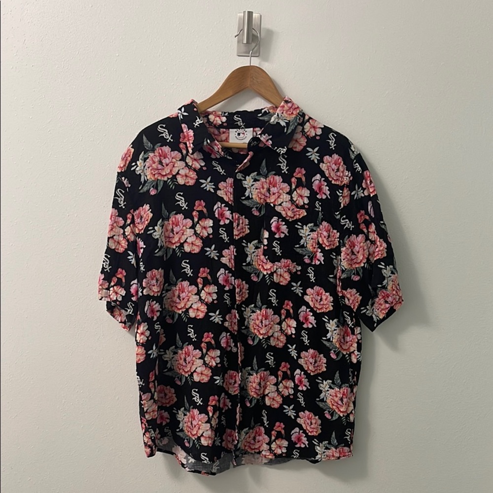 Chicago White Sox Button Up